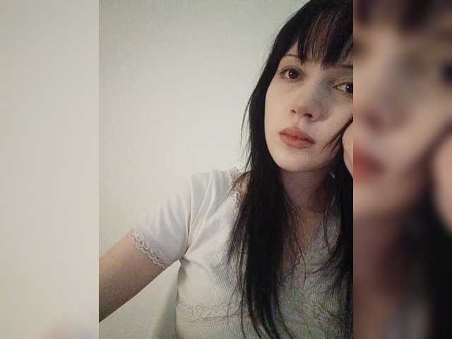 KRISTARI live webcam show