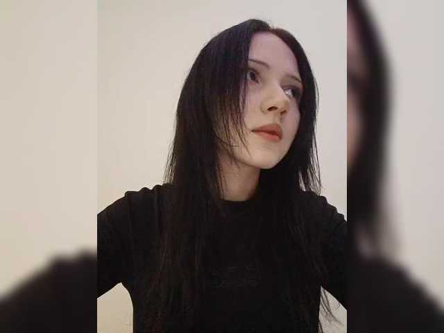 KRISTARI live cam on BongaCams