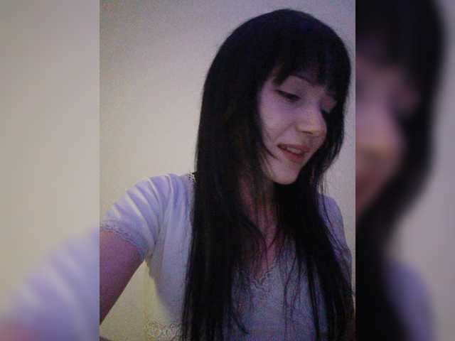 KRISTARI live cam on BongaCams