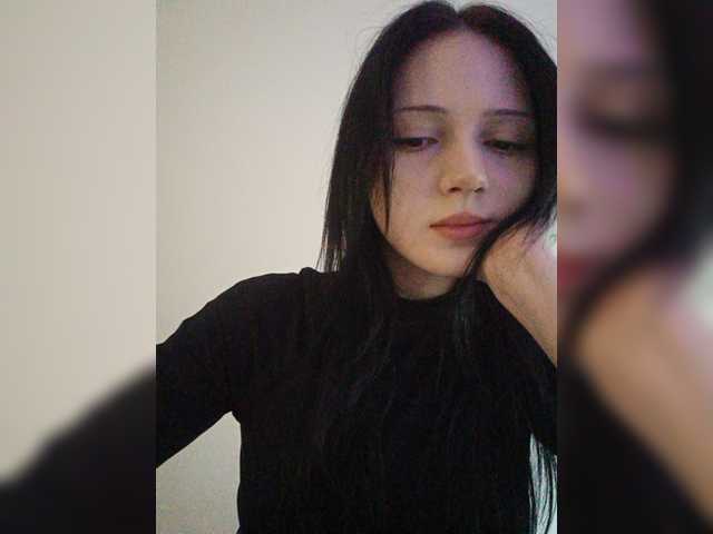 KRISTARI live webcam show