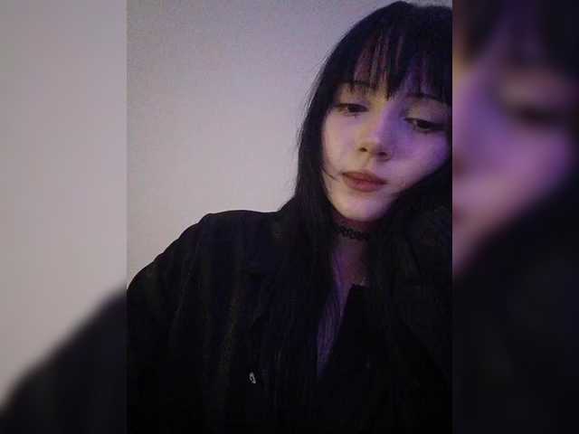 KRISTARI live cam on BongaCams