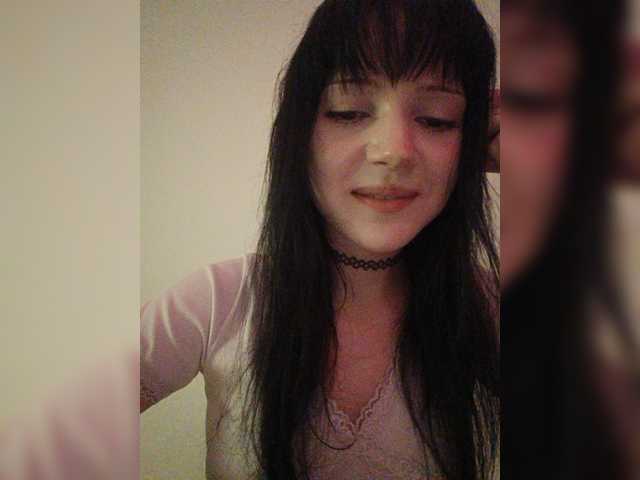 KRISTARI live cam on BongaCams