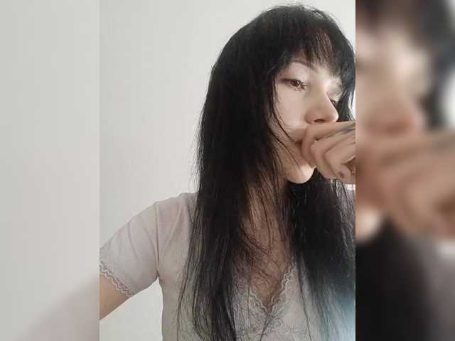 KRISTARI live webcam show