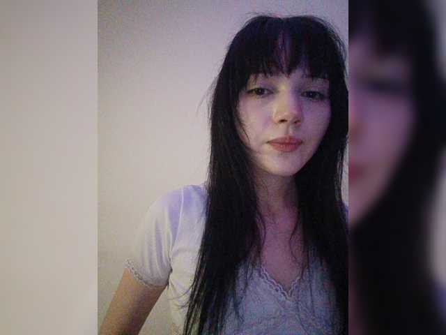 KRISTARI live cam on BongaCams