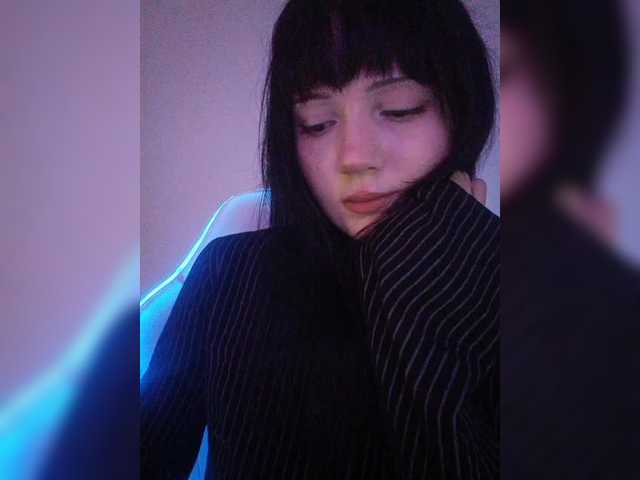 KRISTARI live cam on BongaCams