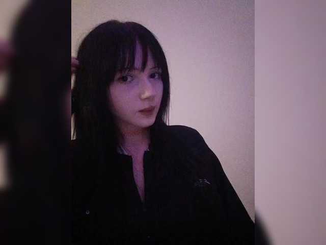 KRISTARI live cam on BongaCams