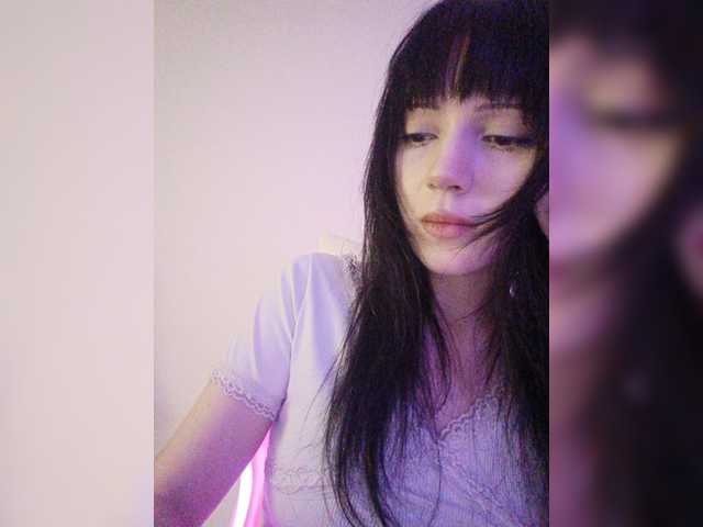 KRISTARI live cam on BongaCams