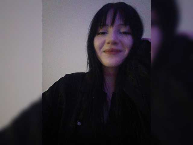 KRISTARI live cam on BongaCams