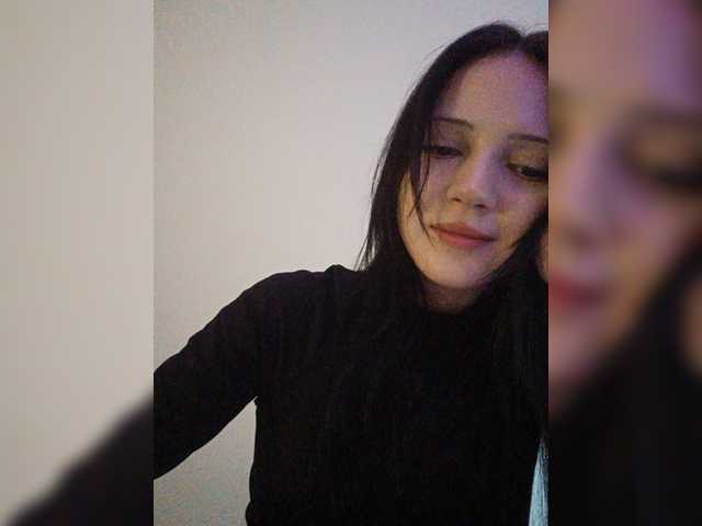 KRISTARI live cam on BongaCams