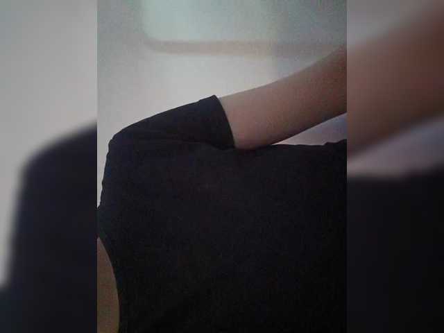 KRISTARI live webcam show