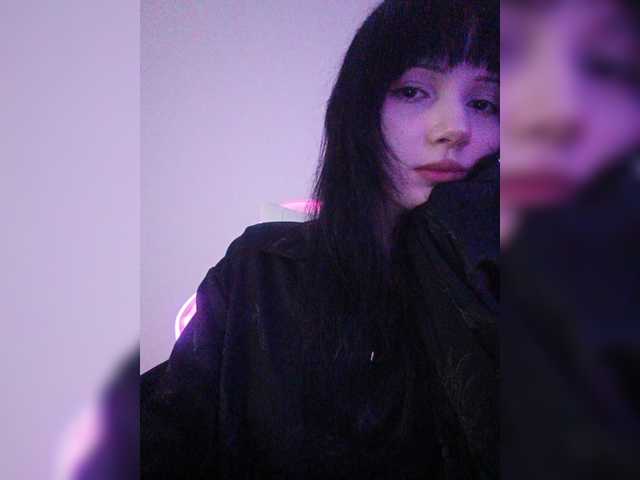 KRISTARI live cam on BongaCams