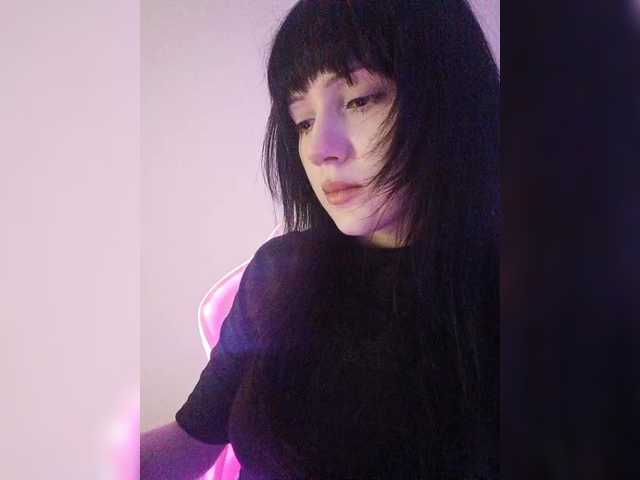 KRISTARI live cam on BongaCams