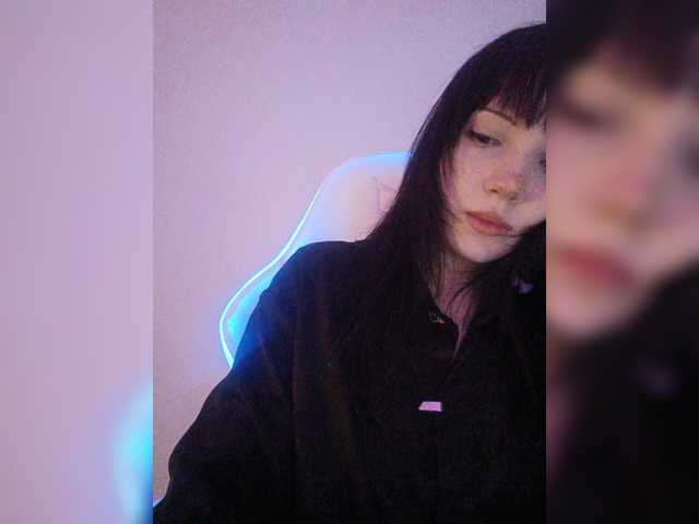 KRISTARI live cam on BongaCams