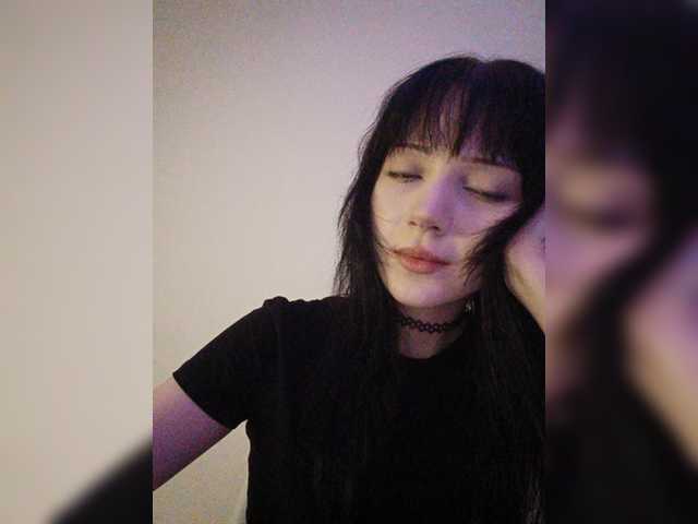 KRISTARI live cam on BongaCams