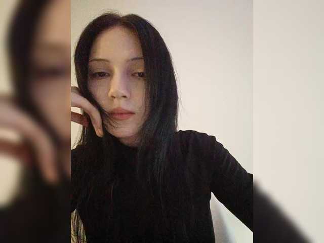 KRISTARI live cam on BongaCams