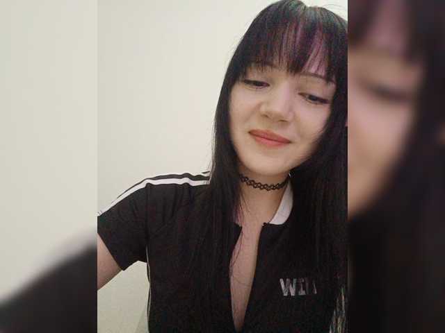 KRISTARI live cam on BongaCams