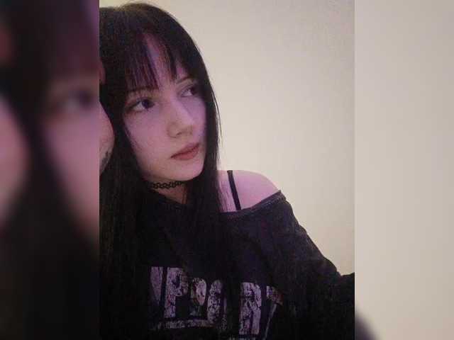 KRISTARI live cam on BongaCams