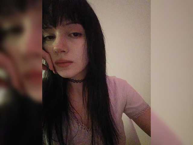 KRISTARI live webcam show
