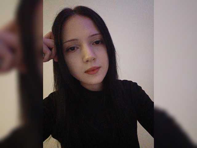 KRISTARI live webcam show