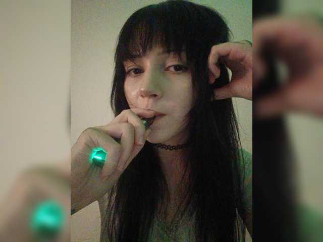 KRISTARI live webcam show