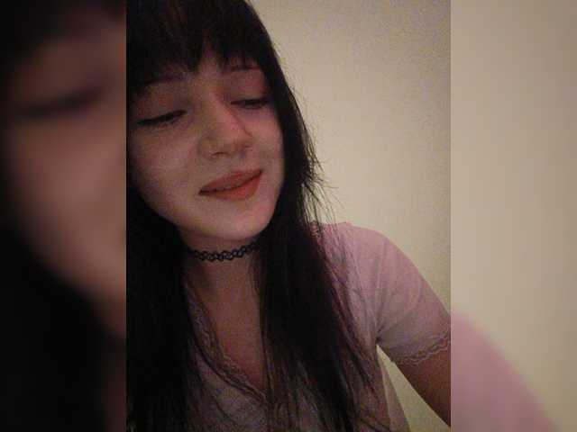 KRISTARI live cam on BongaCams
