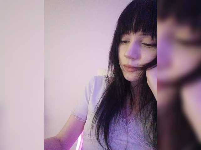 KRISTARI live cam on BongaCams