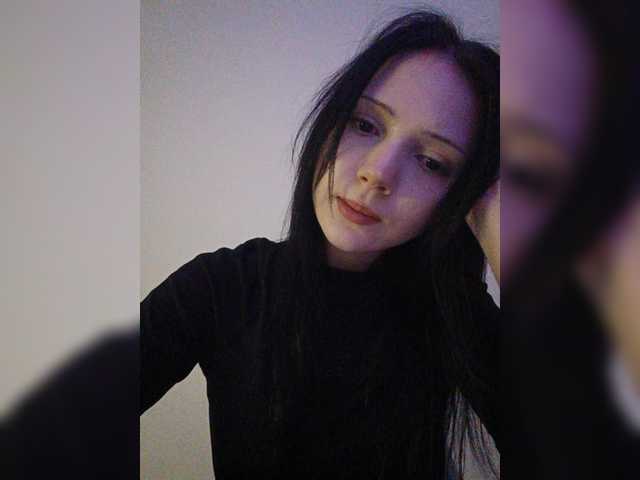 KRISTARI live cam on BongaCams