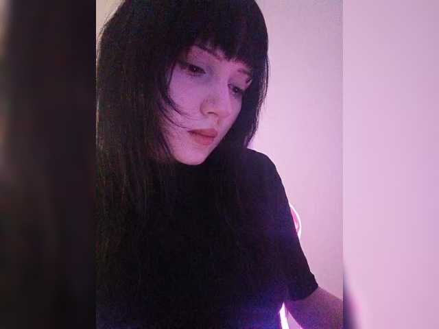 KRISTARI live cam on BongaCams
