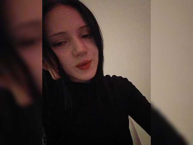 KRISTARI live cam on BongaCams