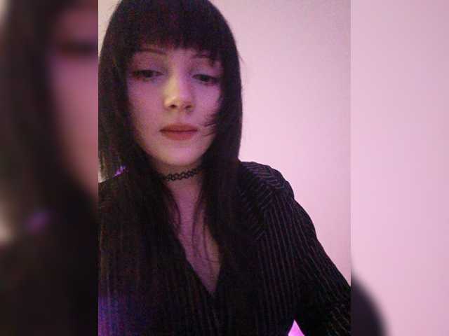 KRISTARI live cam on BongaCams