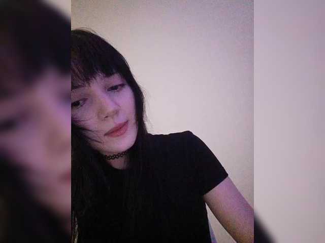 KRISTARI live cam on BongaCams