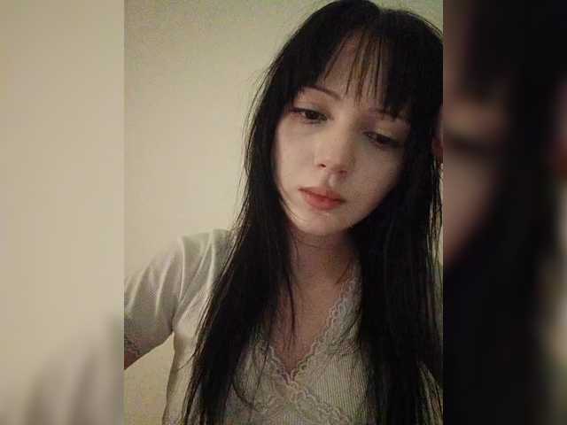 KRISTARI live cam on BongaCams