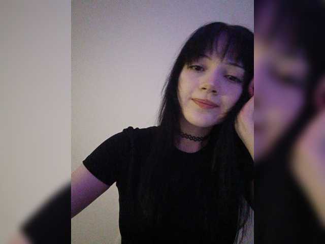 KRISTARI live cam on BongaCams
