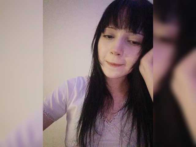 KRISTARI live cam on BongaCams