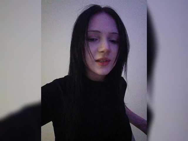 KRISTARI live webcam show