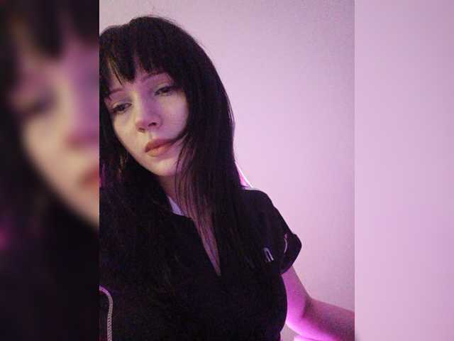 KRISTARI live cam on BongaCams
