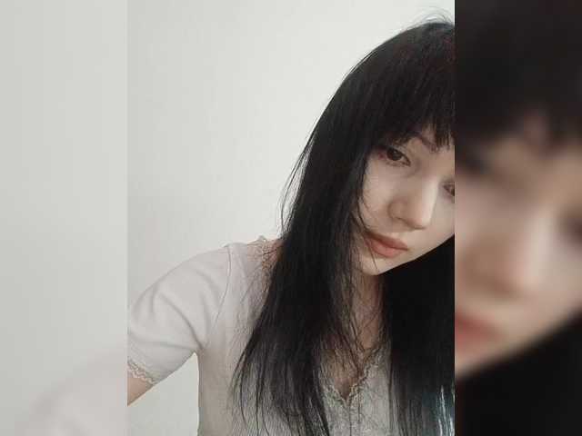KRISTARI live cam on BongaCams