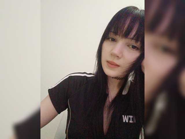 KRISTARI live cam on BongaCams