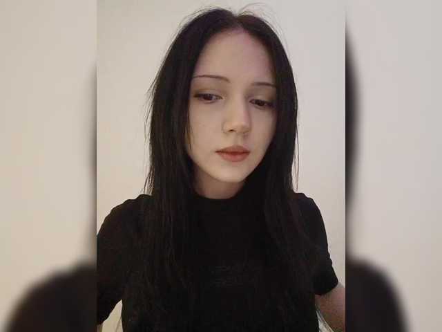 KRISTARI live cam on BongaCams