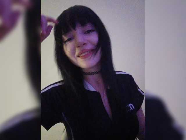 KRISTARI live cam on BongaCams