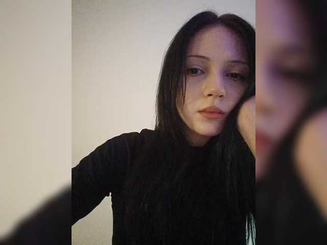 KRISTARI live cam on BongaCams