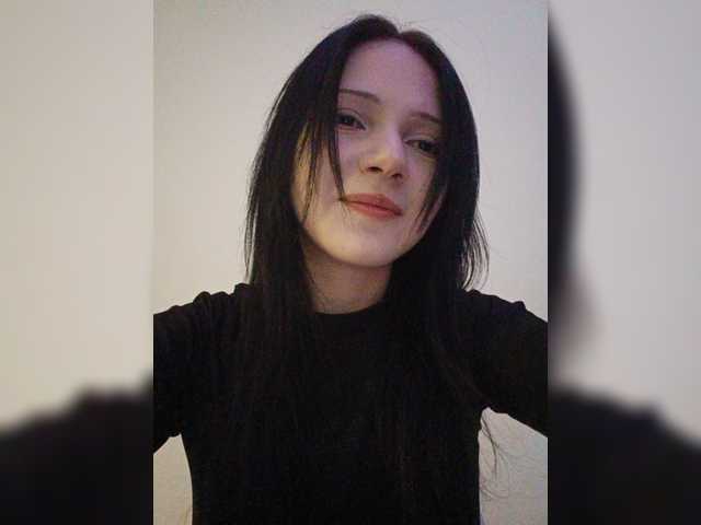 KRISTARI live cam on BongaCams