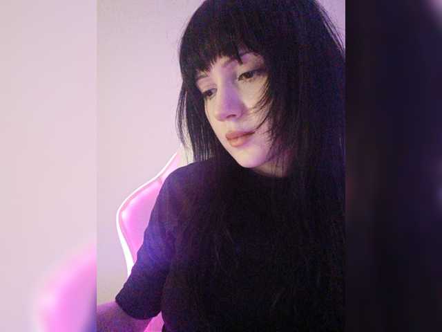 KRISTARI live cam on BongaCams