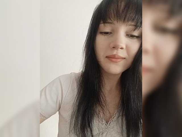 KRISTARI live webcam show