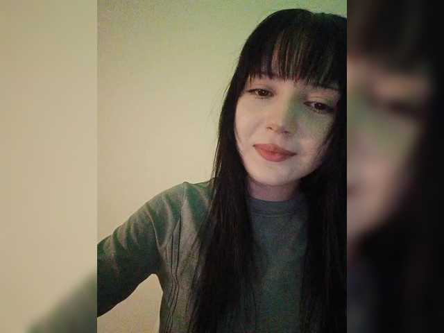 KRISTARI live cam on BongaCams