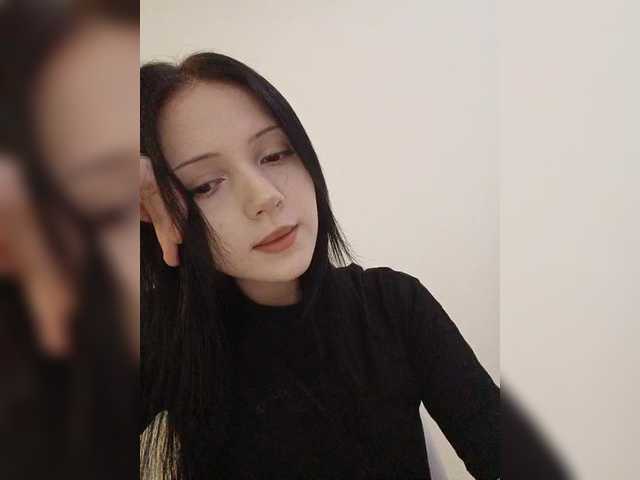 KRISTARI live cam on BongaCams