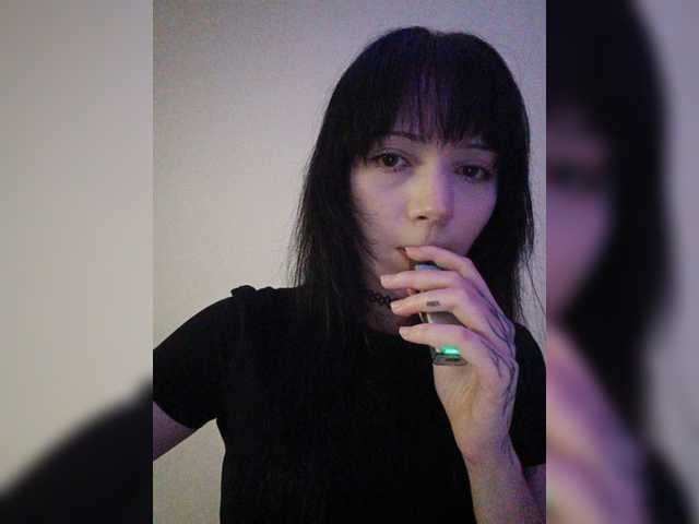 KRISTARI live cam on BongaCams