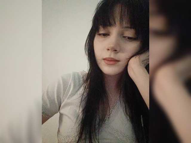 KRISTARI live cam on BongaCams