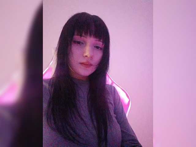 KRISTARI live cam on BongaCams