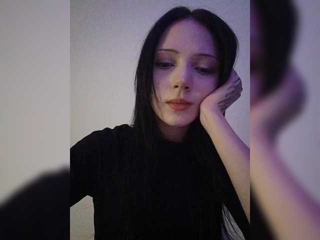 KRISTARI live webcam show